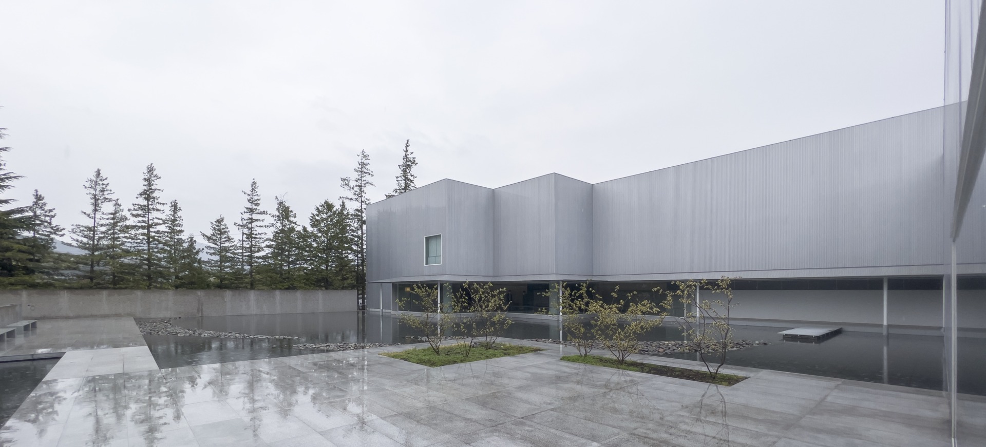 長野県｜鈴東山魁夷館 長野県立美術館｜谷口吉生｜ar'teryx ZIN'｜田畑雅行｜ar'teryx｜建築設計室 アーキテリクス｜名古屋の設計事務所