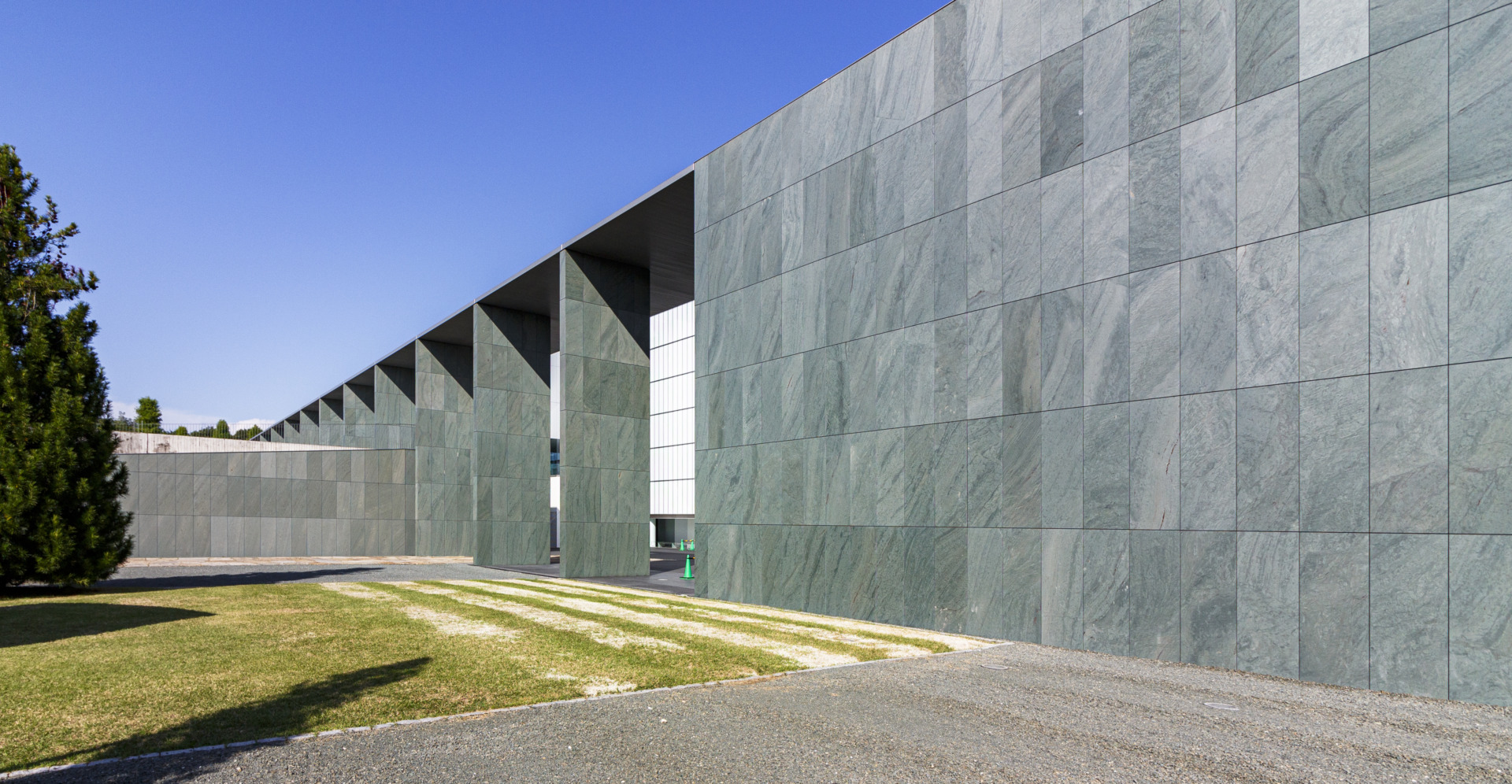豊田市｜豊田市美術館｜谷口吉生｜ar'teryx ZIN'｜田畑雅行｜ar'teryx｜建築設計室 アーキテリクス｜名古屋の設計事務所