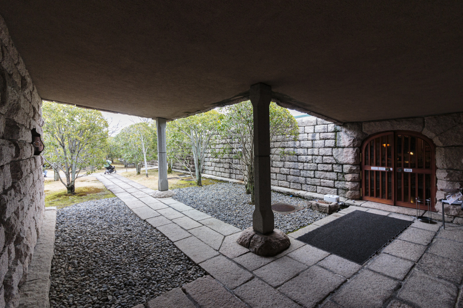 静岡県｜静岡市立芹沢銈介美術館 石水館｜白井晟｜ar'teryx ZIN'｜田畑雅行｜ar'teryx｜建築設計室 アーキテリクス｜名古屋の設計事務所